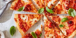 نکات پخت پیتزا + ترتیب لایه های پیتزا و جلوگیری از خشک شدن خمیر