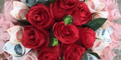تزیین گل طبیعی و مصنوعی با پول برای هدیه + تزیین گل رز قرمز