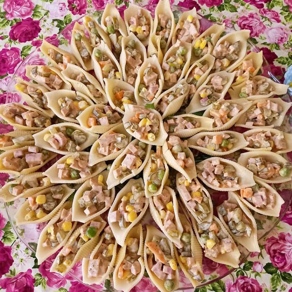 تزئین سالاد ماکارونی تزیین سالاد ماکارونی مجلسی جدید عکس هایی از تزیین سالاد ماکارونی تزیین سالاد ماکارونی در ظرف یکبار مصرف عکس تزیین سالاد ماکارونی ساده تزیین سالاد ماکارونی با مرغ برای مدرسه عکس سالاد ماکارونی ساده با مرغ