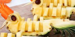 تزیین آناناس ساده برای مهمانی و شب یلدا +‌ تزیین آناناس با گل