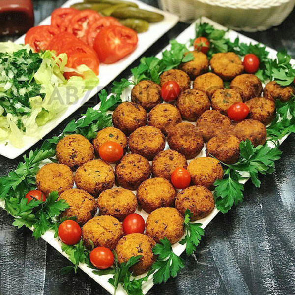 تزیین فلافل با کاهو تزیین فلافل در ظرف تزیین ساندویچ فلافل برای تولد تزیین فلافل با سیخ چوبی تزیین فلافل برای مهمانی تزیین فلافل با نان تست