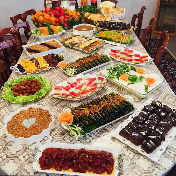 سفره شام ساده سفره شام مهمانی عکس سفره شام مهمانی عکس سفره شام چیدمان سفره شام مهمانی تزیین سفره شام ساده مهمانی