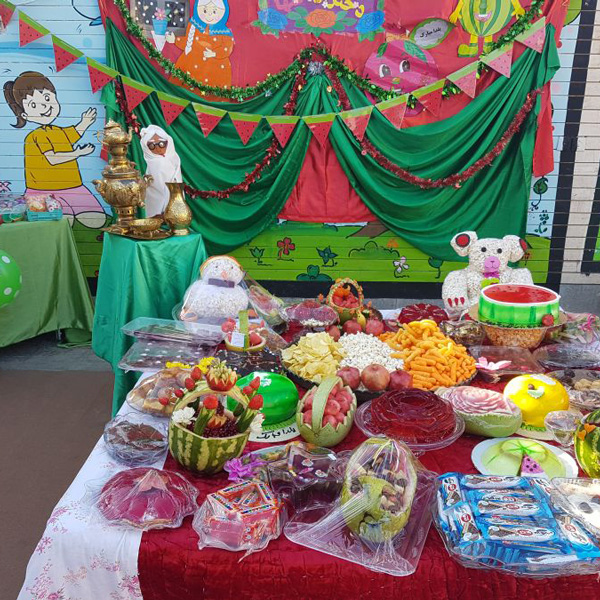 کیک شب یلدا برای مدرسه  ژله شب یلدا برای مدرسه جشن شب یلدا کلاس اول پفیلا تزیین شب یلدا برای مدرسه عکس شب یلدا برای دانش اموزان نمایش شب یلدا در مدرسه تم شب یلدا برای کلاس اول شب یلدای دانش آموزان