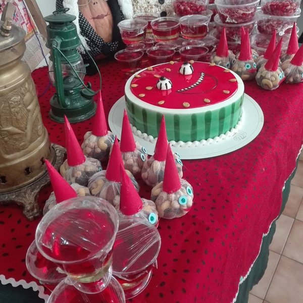 کیک شب یلدا برای مدرسه  ژله شب یلدا برای مدرسه جشن شب یلدا کلاس اول پفیلا تزیین شب یلدا برای مدرسه عکس شب یلدا برای دانش اموزان نمایش شب یلدا در مدرسه تم شب یلدا برای کلاس اول شب یلدای دانش آموزان