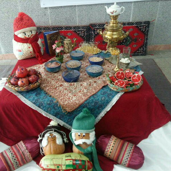 کیک شب یلدا برای مدرسه  ژله شب یلدا برای مدرسه جشن شب یلدا کلاس اول پفیلا تزیین شب یلدا برای مدرسه عکس شب یلدا برای دانش اموزان نمایش شب یلدا در مدرسه تم شب یلدا برای کلاس اول شب یلدای دانش آموزان