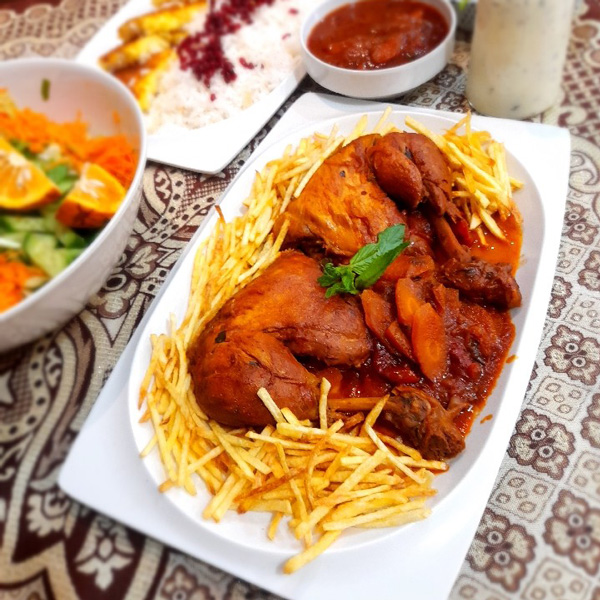 راز خوشمزه شدن خورشت مرغ نی نی سایت خورش مرغ و سیب زمینی ادویه برای خوشمزه شدن مرغ روش جدید پخت مرغ  فوت و فن خوشمزه شدن مرغ طرز تهیه خورش مرغ ساده سبزی برای خورش مرغ غوره و ذرت در خورشت مرغ