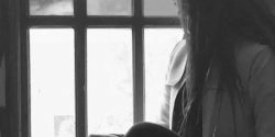 عکس دخترانه غمگین و سیاه سفید بدون متن + دختر غمگین عاشق