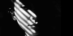 عکس پروفایل سیاه و سفید غمگین + عکس سیاه سفید شیک