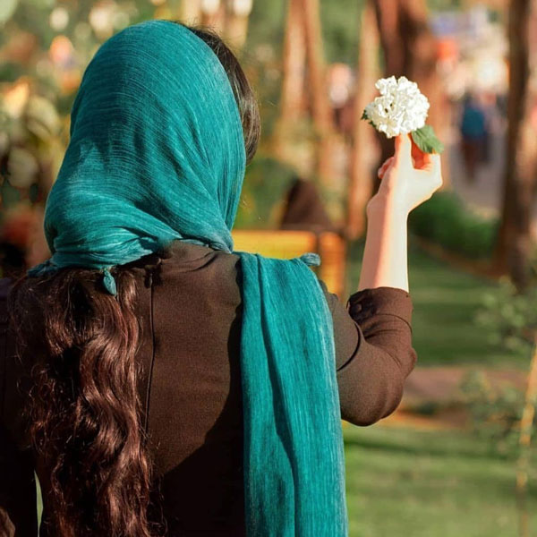 عکس پروفایل چهره دختر عکس چهره زن زیبا عکس دختر چهره نامعلوم برای پروفایل عکس چهره زیبا عکس پروفایل چهره نامعلوم پسرانه عکس دختر از نیم رخ با شال عکس چهره دختر فیک عکس بدون چهره عکس چهره برای پروفایل اینستا