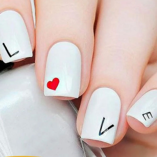طراحی ناخن با لاک سفید و صورتی لاک ناخن سفید صدفی طراحی ناخن با لاک سفید و نقره ای کاشت ناخن سفید طرح دار طرح ناخن سفید عروس ناخن سفید شاین طرح ناخن سفید دخترانه طرح ناخن سفید طلایی