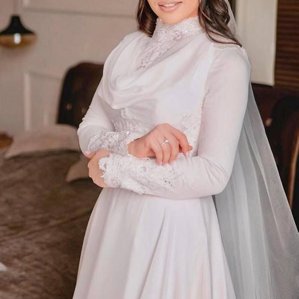 لباس عروس ساده بدون پف لباس عروس ساده و پوشیده لباس عروس ساده و شیک و پوشیده لباس عروس ساده و شیک خارجی لباس عروس ساده حریر لباس عروس ساده کوتاه لباس عروس ساده پفی