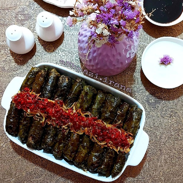 تزیین دلمه برای عروس تزیین دلمه برگ مو با زرشک تزیین دلمه برگ مو مجلسی تزیین دلمه برگ مو ساده تزیین دلمه مخلوط تزیین دلمه برای مدرسه