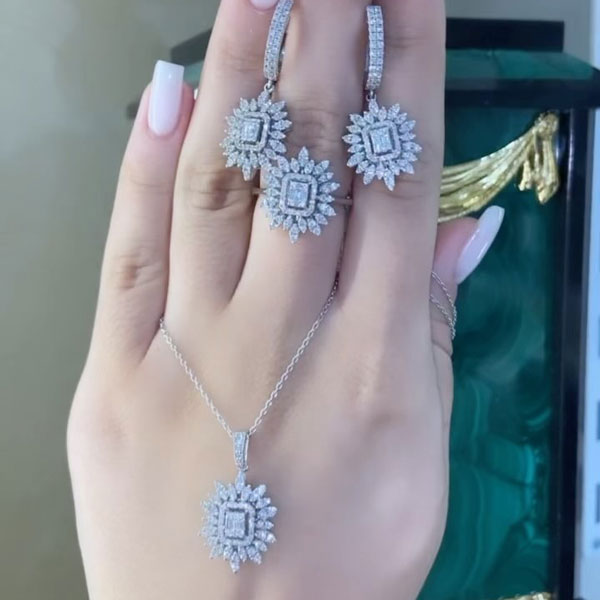 سرویس طلا اسپرت زنانه سرویس طلا اسپرت سرویس طلا جدید بدون نگین سرویس طلا زنجیری سرویس طلا سنگین قیمت سرویس طلا ظریف قیمت سرویس طلا ظریف عروس قیمت سرویس طلا عروس ۱۴