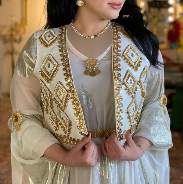 مدل لباس کردی جدید در اینستا مدل لباس کردی جدید پولکی پارچه لباس کردی جدید مدل لباس کردی جدید ۱۴۰۰ لباس کردی مشکی طلایی مدل لباس کردی مهابادی