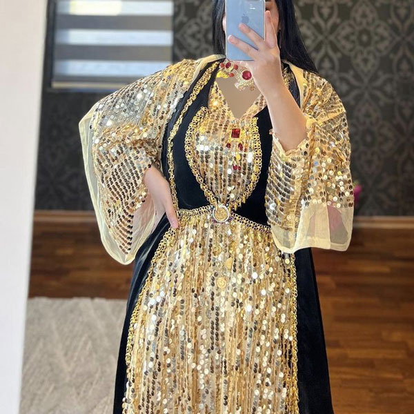 مدل لباس کردی جدید در اینستا مدل لباس کردی جدید پولکی پارچه لباس کردی جدید مدل لباس کردی جدید ۱۴۰۰ لباس کردی مشکی طلایی مدل لباس کردی مهابادی