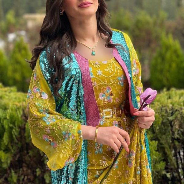 مدل لباس کردی جدید در اینستا مدل لباس کردی جدید پولکی پارچه لباس کردی جدید مدل لباس کردی جدید ۱۴۰۰ لباس کردی مشکی طلایی مدل لباس کردی مهابادی