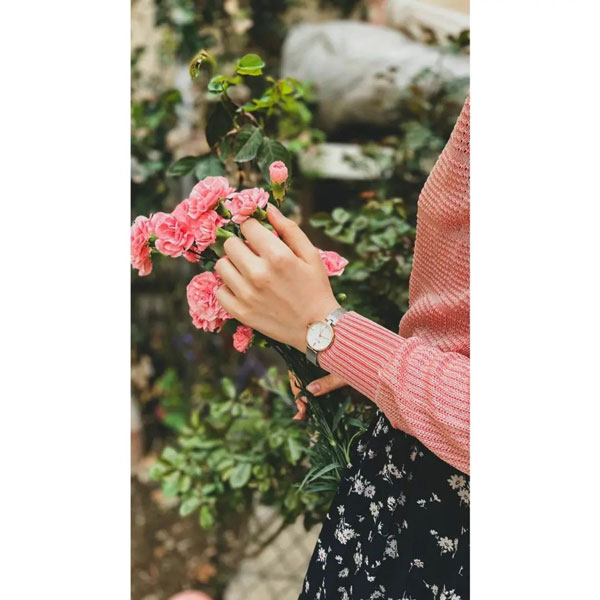 عکس دخترونه شیک و باکلاس شاد عکس دخترانه جذاب و شیک عکس پروفایل شیک دخترونه جدید عکس دخترانه زیبا عکس پروفایل دخترونه جدید شیک و باکلاس تهرانی بهترین عکس دخترانه