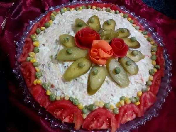 تزیین سالاد الویه مجلسی