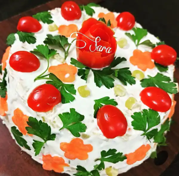 تزیین سالاد الویه برای تولد