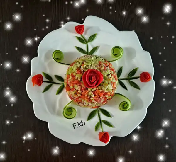 تزیین سالاد شیرازی مخلوط