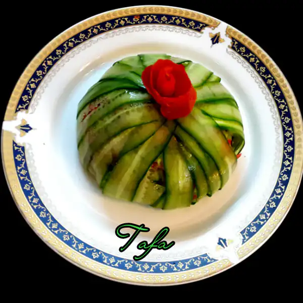 تزیین سالاد شیرازی مخلوط