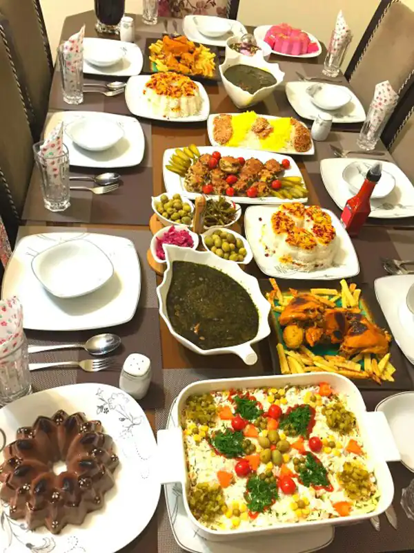 عکس چیدمان میز شام