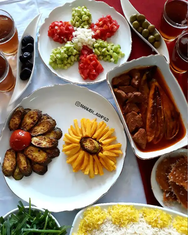 عکس چیدمان میز شام