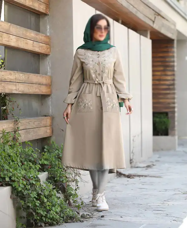 اینستاگرام مانتو دکمه دار