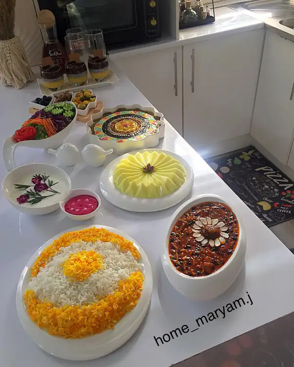 مدل چیدمان میز شاممدل چیدمان میز شام