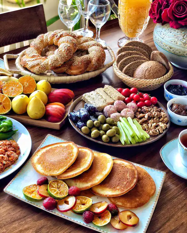 تزیین پنکیک با میوه