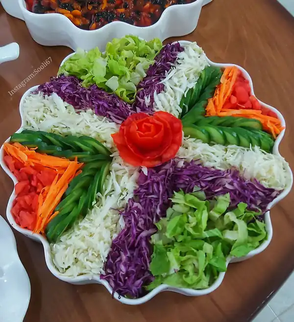 تزیین سالاد مجلسی