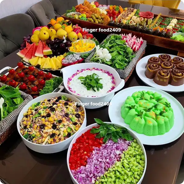 تزیین سالاد شیرازی ساده و شیک