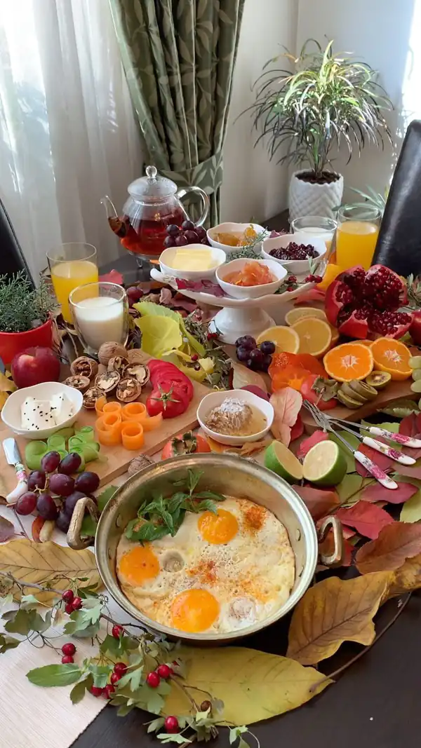 چیدمان میز صبحانه