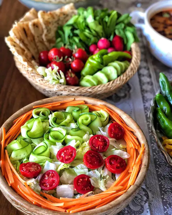 جدیدترین تزیین سالاد کاهو