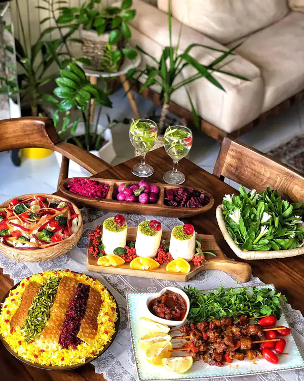 تزیین غذا با خلال پسته
