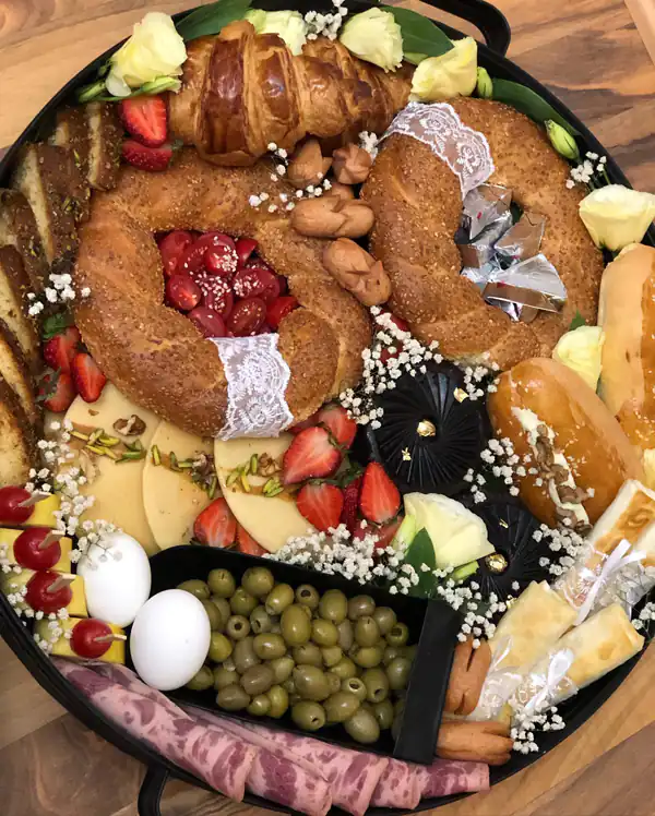 تزیین صبحانه عروس