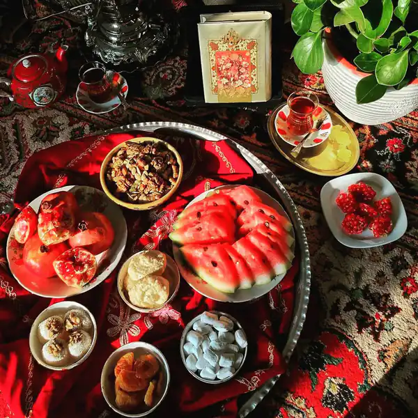سینی شب یلدا ساده