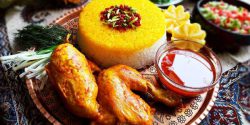 سفره آرایی زرشک پلو با مرغ برای زیباتر کردن میز شام