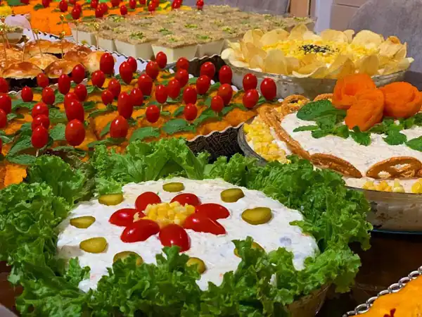 تزیین سالاد الویه حرفه ای