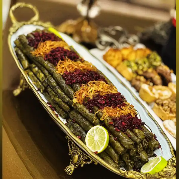 تزیین انواع دلمه