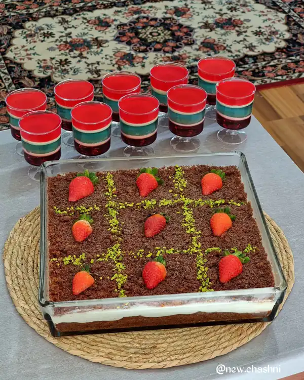 تزیین دسر با میوه