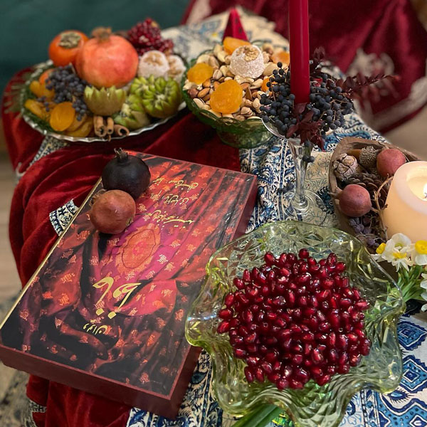 تزیین میوه شب یلدا در سینی