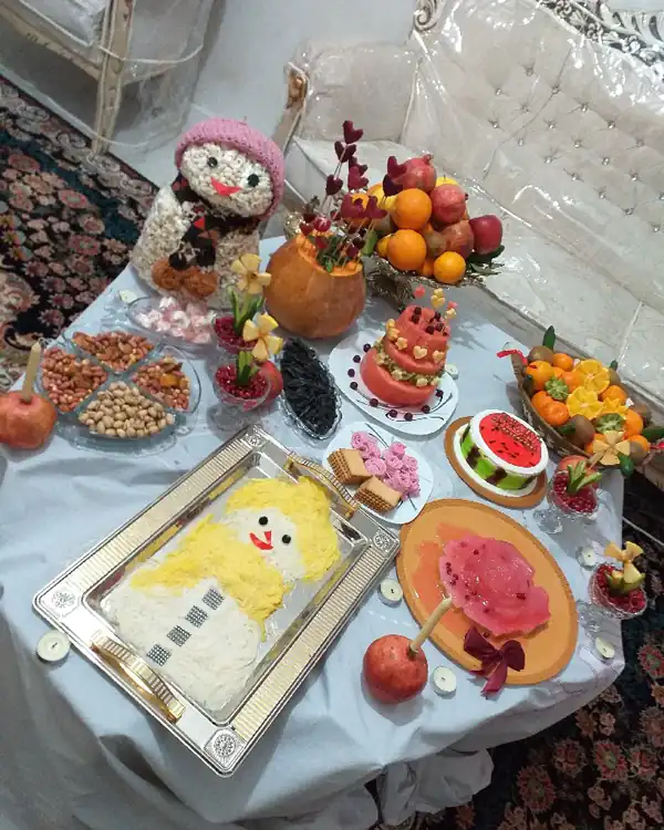 تزیین شب یلدایی ساده