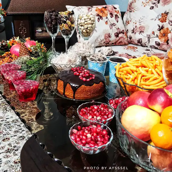تزیین شب یلدایی ساده