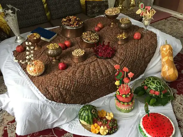 دیزاین شب یلدا ۱۴۰۳