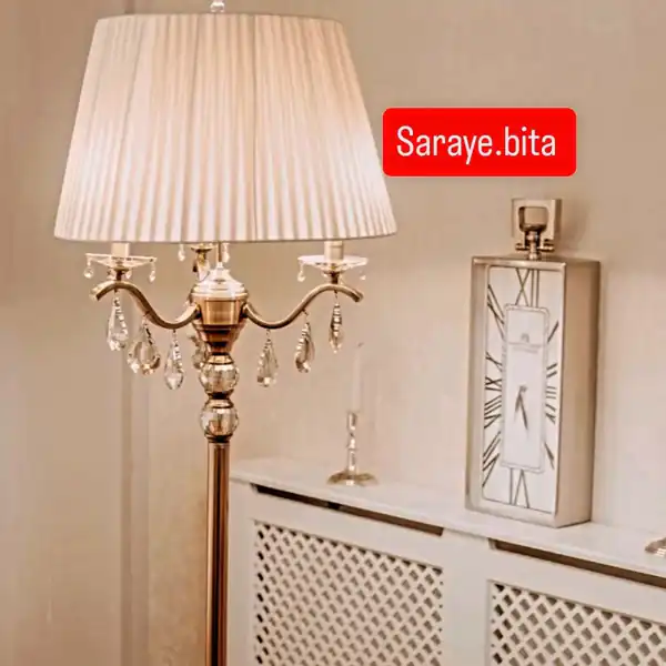 مدل آباژور ایستاده