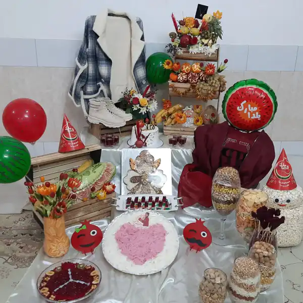 تزیین میوه شب یلدا برای عروس