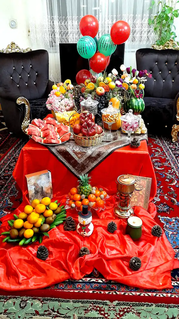 تزیین سفره شب یلدا لاکچری