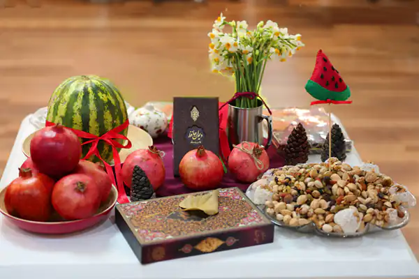 تزیین سفره شب یلدا لاکچری