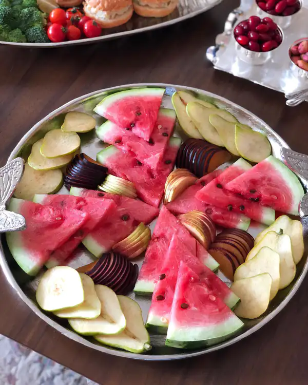عکس سفره آرایی میوه